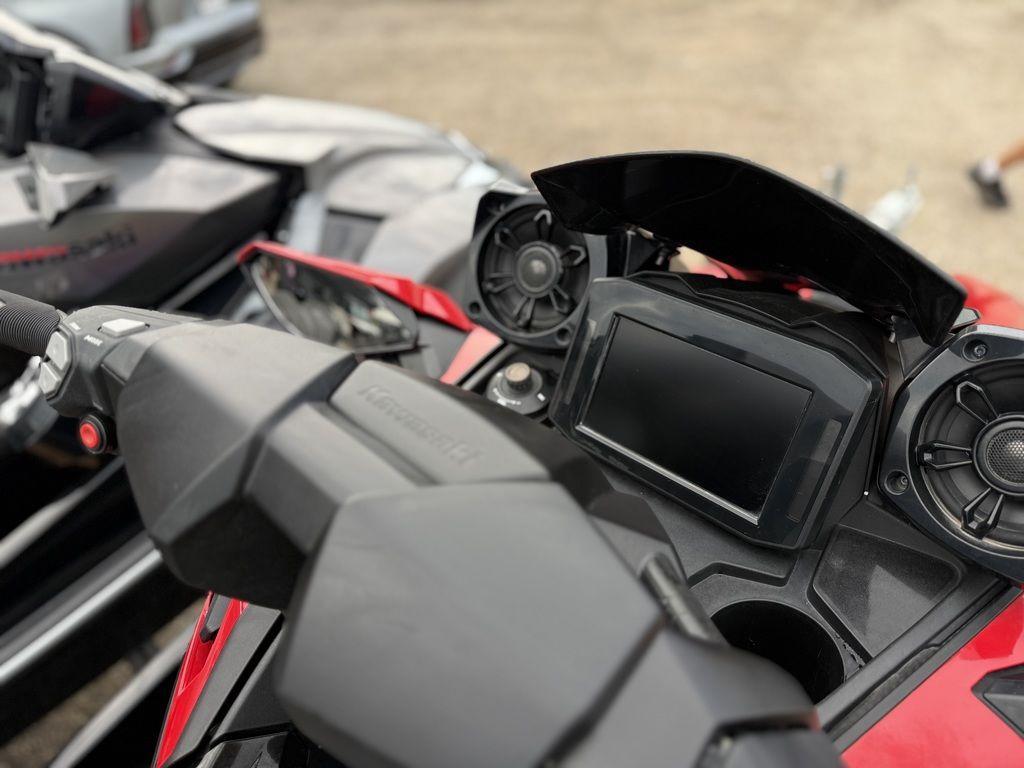 2023 Kawasaki Ultra 310LX photo 5