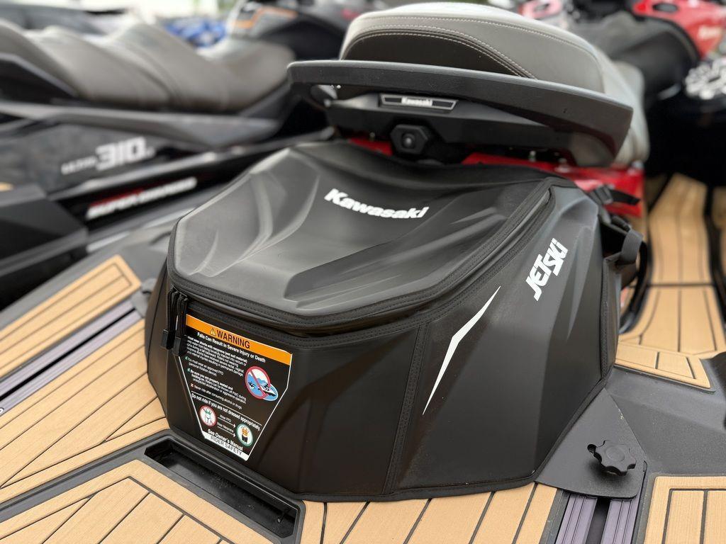 2023 Kawasaki Ultra 310LX photo 6