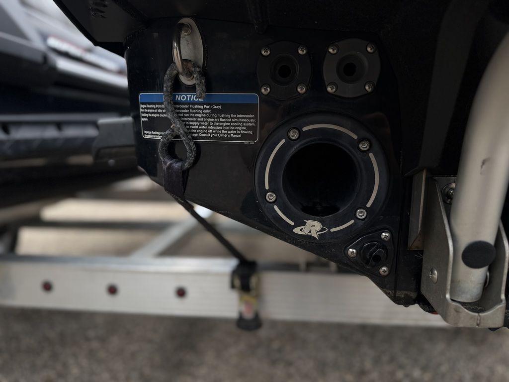 2023 Kawasaki Ultra 310LX photo 7