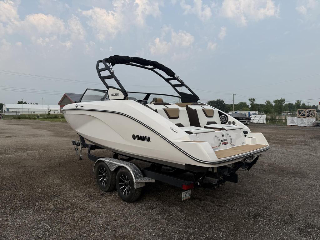 2023 Yamaha 222SD photo 3