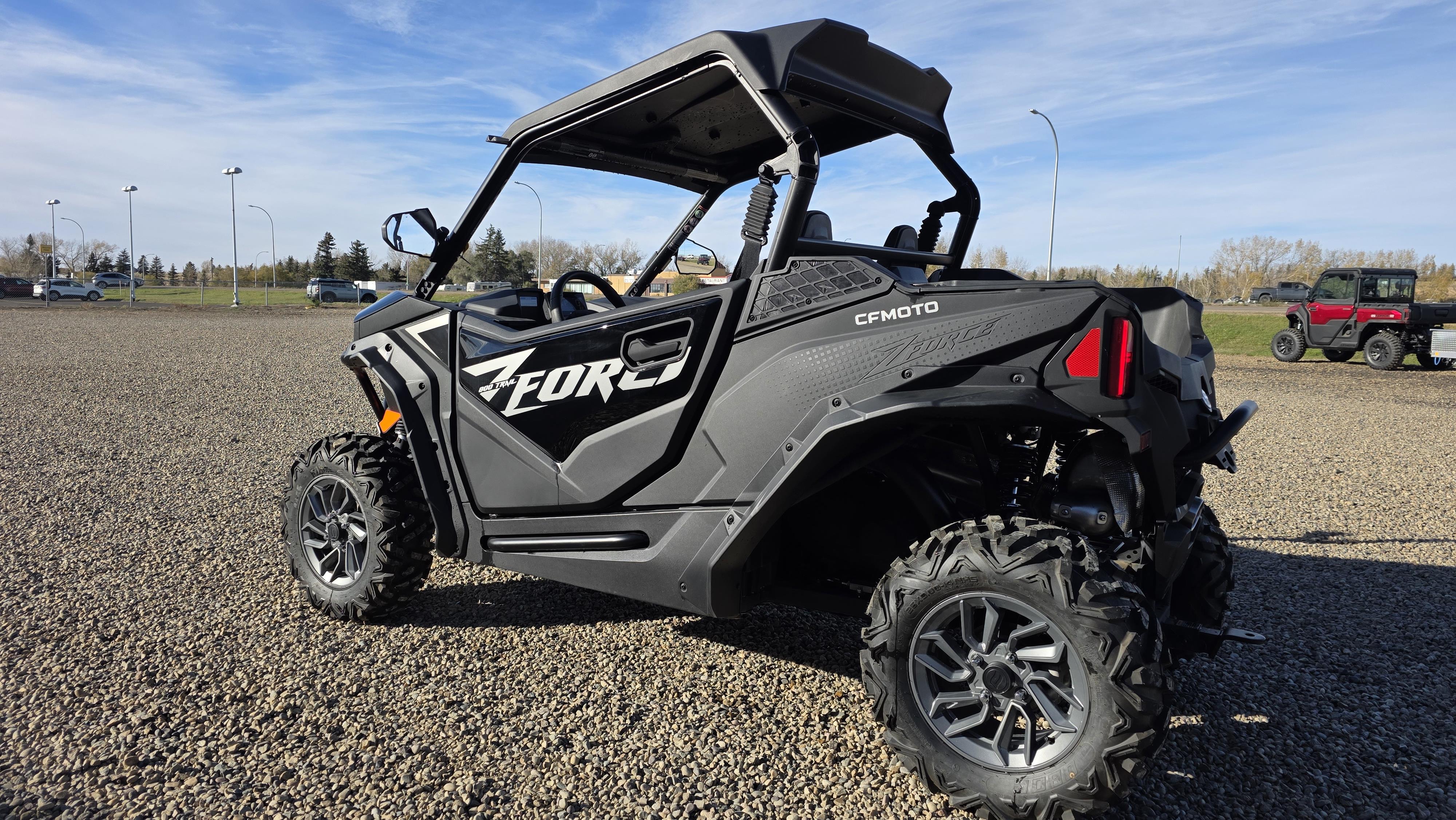 2025 CFMOTO ZFORCE 800 TRAIL
