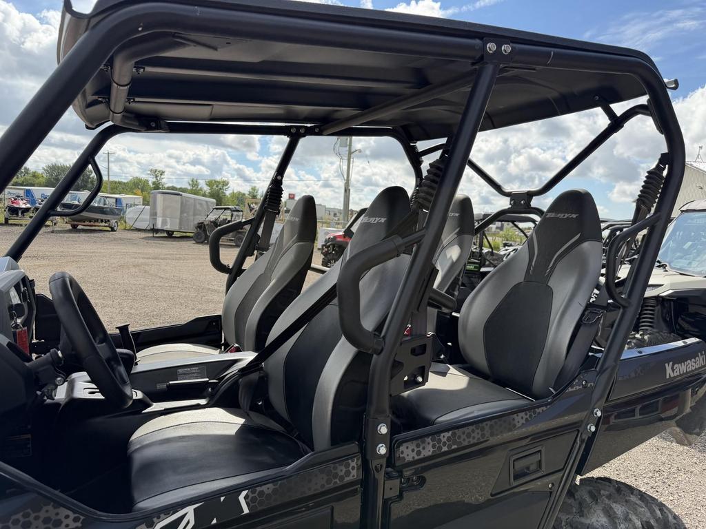 2025 Kawasaki Teryx4 S LE photo 3
