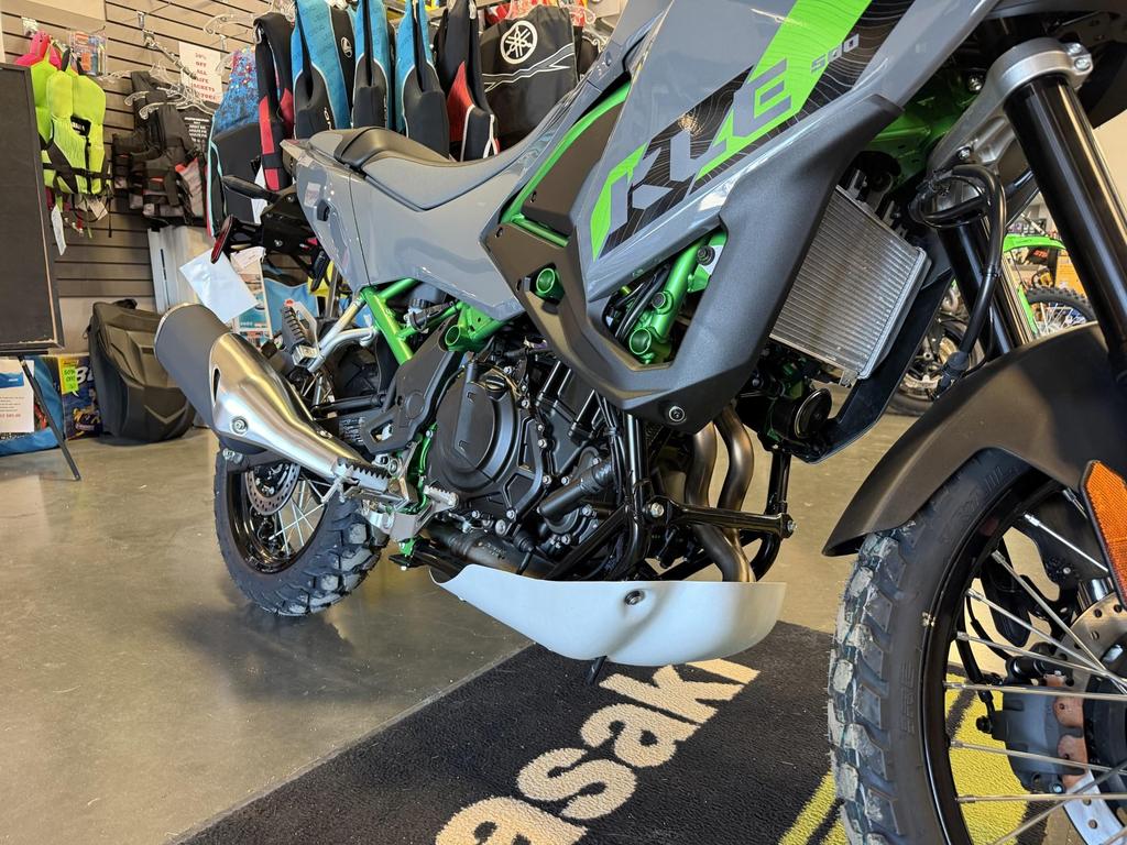 2026 Kawasaki KLE500 SE photo 3
