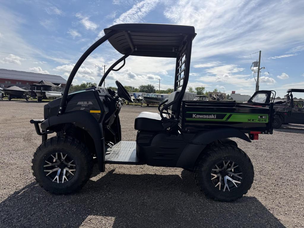2026 Kawasaki MULE SX 4x4 XC LE photo 2
