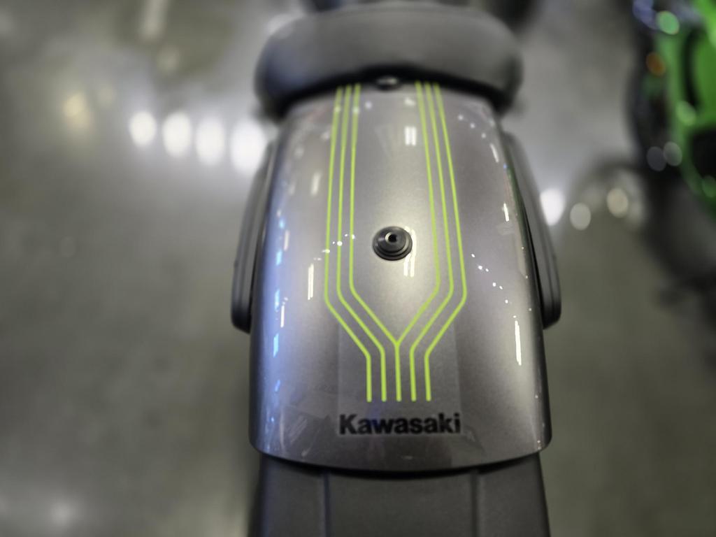 2026 Kawasaki Vulcan S Metallic Graphite Gray photo 4