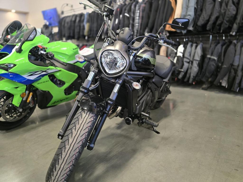 2026 Kawasaki Vulcan S Metallic Graphite Gray photo 3
