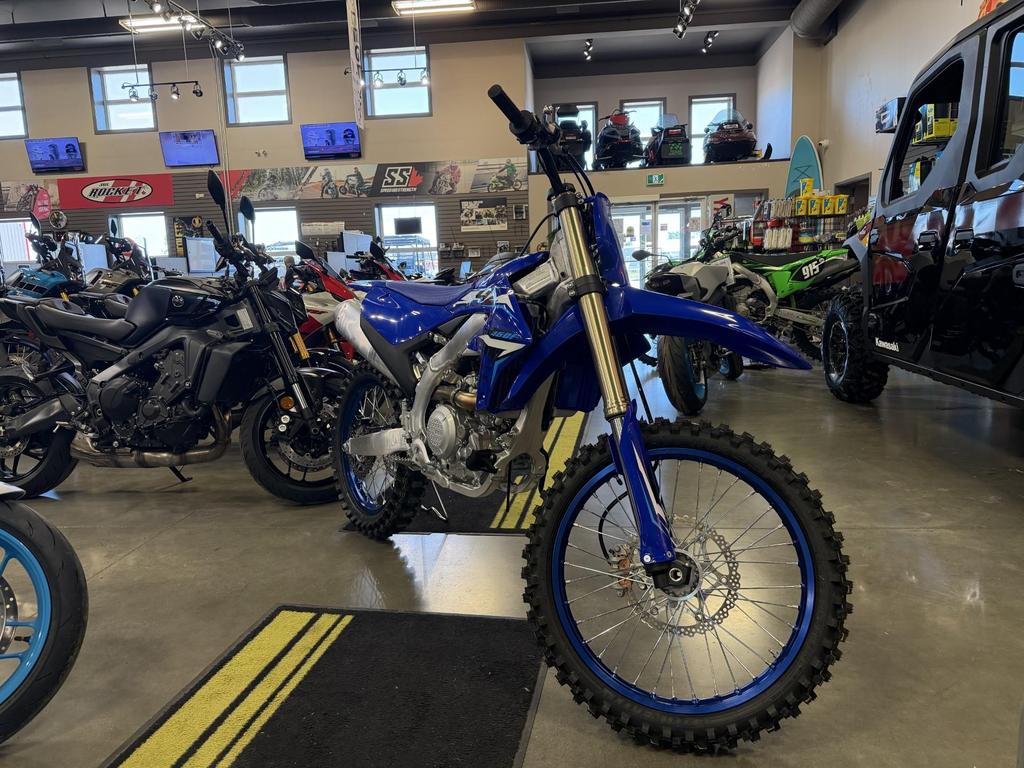 2026 Yamaha YZ450F Team Yamaha Blue photo 3