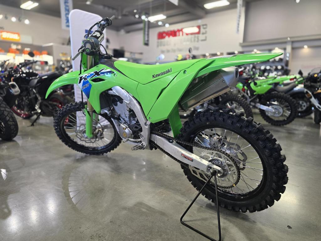 2027 Kawasaki KX250F photo 3